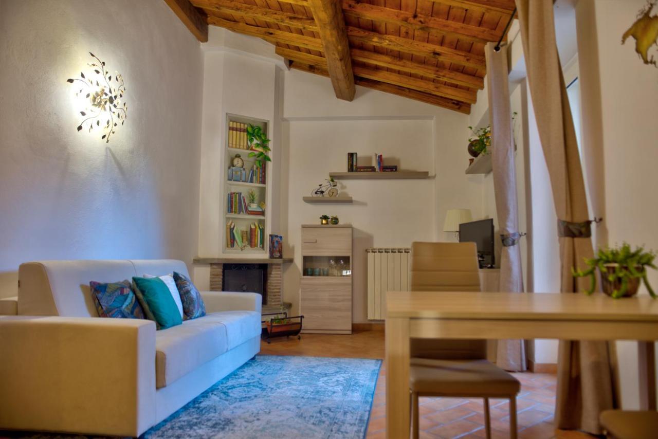 Al Corso - Casa Vacanze กัมปาญญาโน ดิ โรมา ภายนอก รูปภาพ
